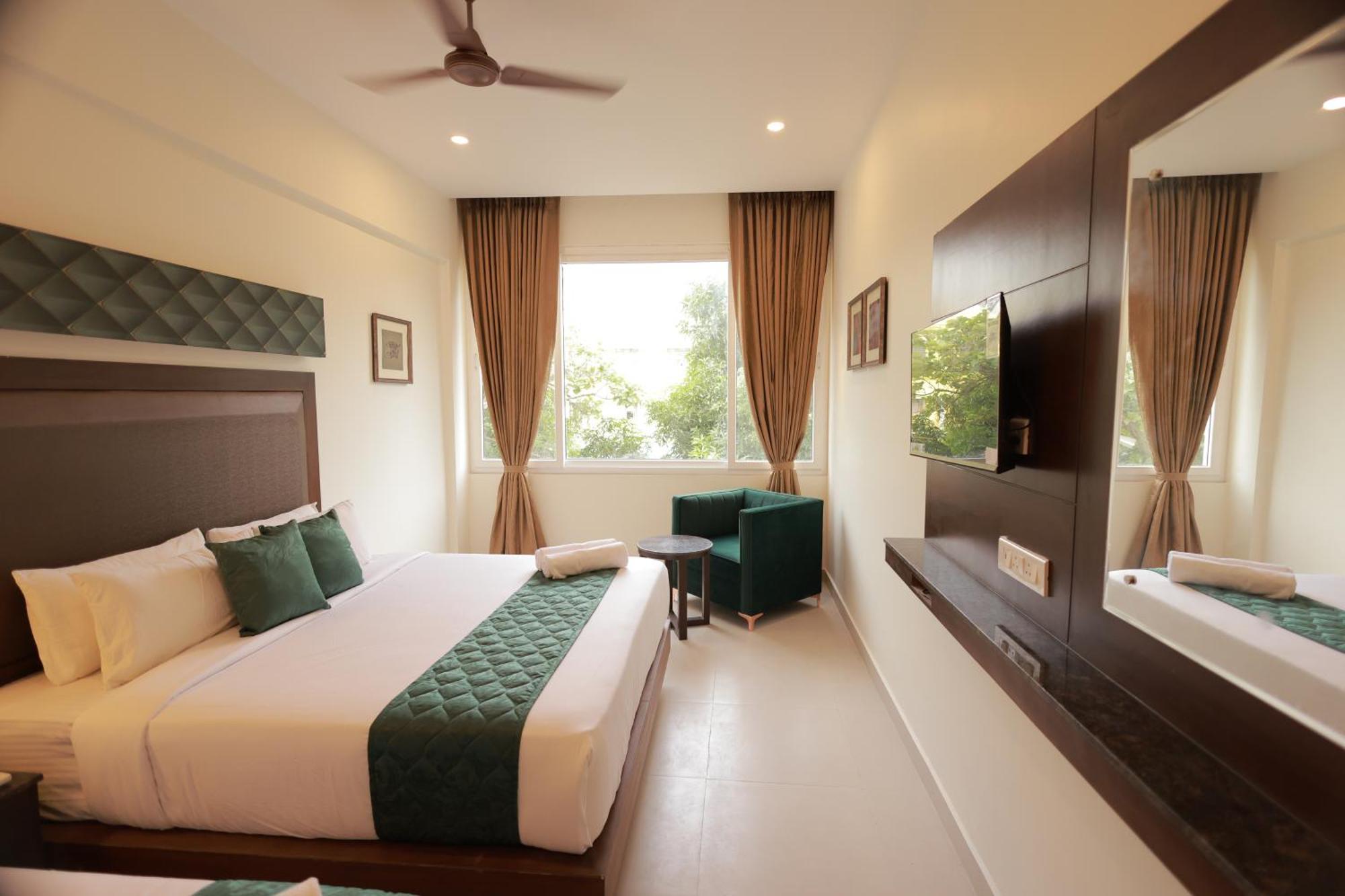 Hotel Aavudai Grand Aralvaimozhi Luaran gambar