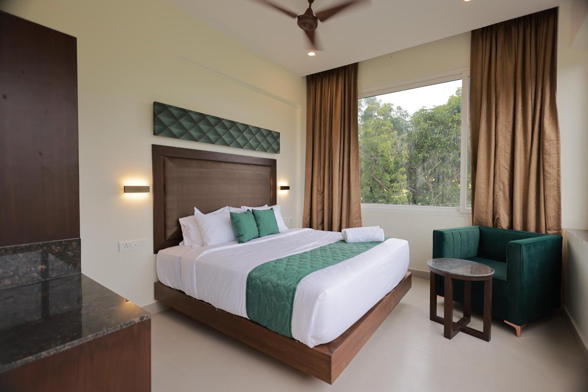 Hotel Aavudai Grand Aralvaimozhi Luaran gambar